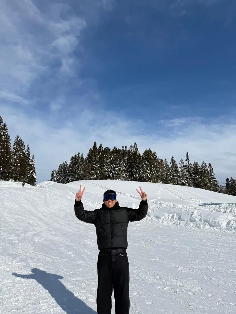Zefanya Adriel on a snowy slope in Japan